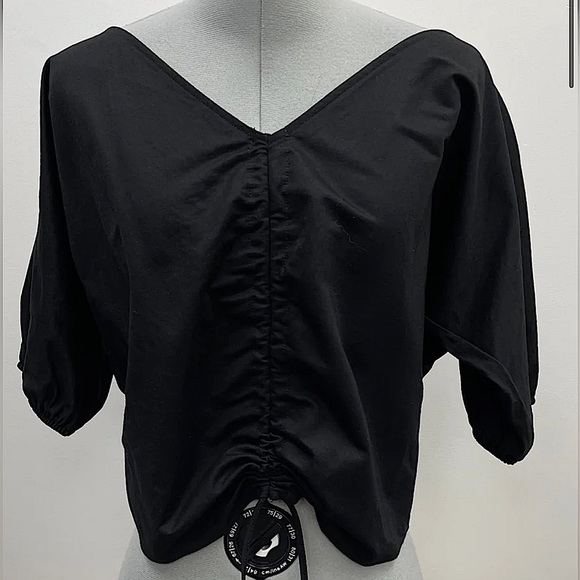 🔥ZARA NWT short sleeved top 💞 - Picture 1 of 3